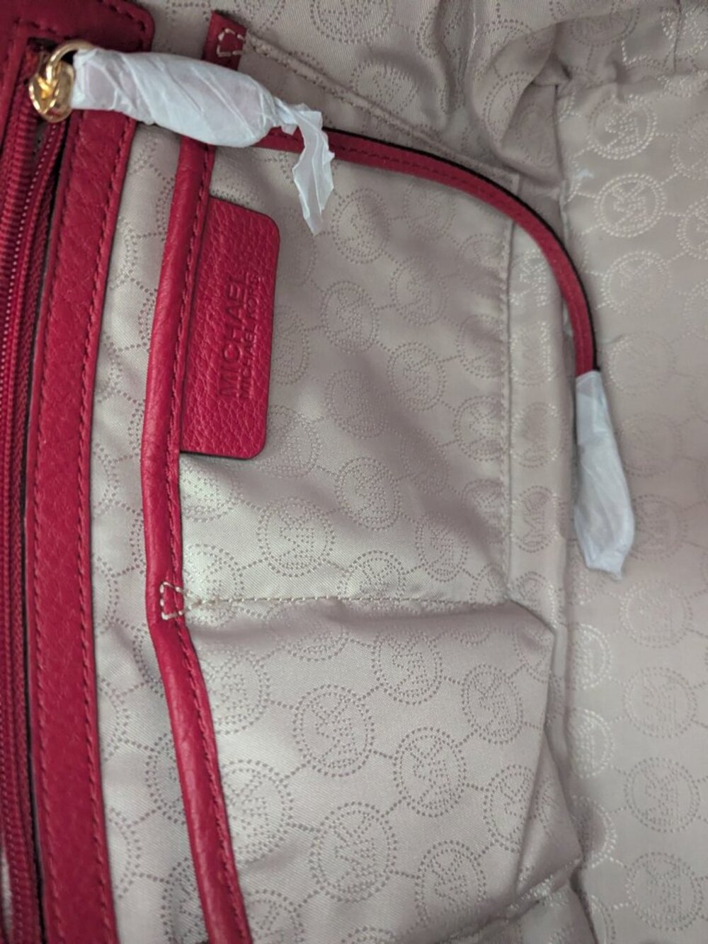 Michael Kors Jules Large Colorblock Leather Drawstring Bucket Bag – Red/Black - Picture 6 of 10